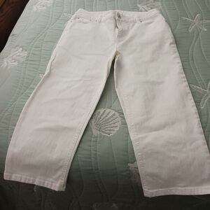 Liz & Co. White Capris